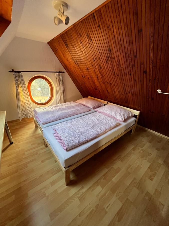 Pension Family Karlovy Vary Ngoại thất bức ảnh